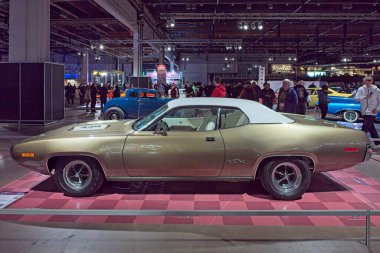 Pasila, Helsinki, Finlandiya, 4 Nisan. 2025: Plymouth GTX 440 (1971) Orijinal Amerikan Araba Fuarı ACS25 Helsinki Messukeskus Fuar ve Kongre Merkezi 'nde sergilenmektedir..