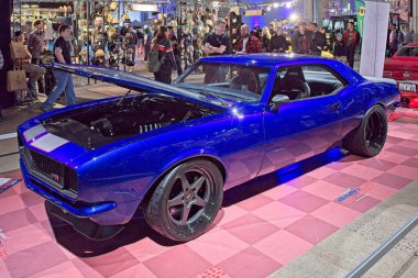 Pasila, Helsinki, Finlandiya, 4 Nisan. 2025: Chevrolet Camaro (1968) Orijinal Amerikan Araba Fuarı ACS25 Helsinki Messukeskus Fuar ve Kongre Merkezi 'nde sergilenmektedir..