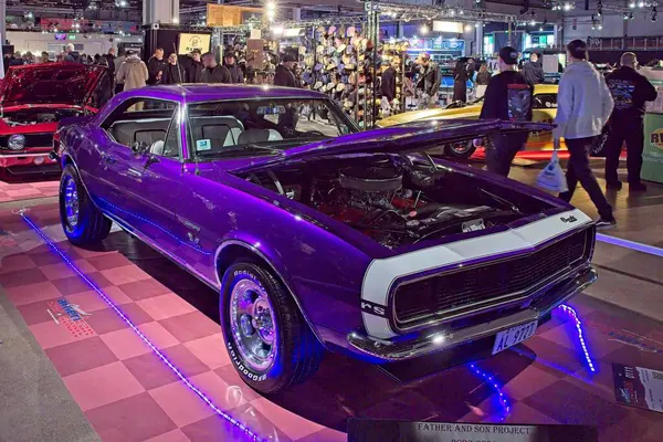 Pasila, Helsinki, Finlandiya, 4 Nisan. 2025: Chevrolet Camaro (1967) Orijinal Amerikan Araba Fuarı ACS25 Helsinki Messukeskus Fuar ve Kongre Merkezi 'nde sergilenmektedir..
