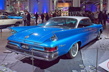 Pasila, Helsinki, Finlandiya, 4 Nisan. 2025: Chevrolet Windsor (1961) Orijinal Amerikan Araba Fuarı ACS25 Helsinki Messukeskus Fuar ve Kongre Merkezi 'nde sergilenmektedir..