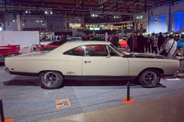 Pasila, Helsinki, Finlandiya, 4 Nisan. 2025: Plymouth GTX (1969) Orijinal Amerikan Araba Fuarı ACS25 Helsinki Messukeskus Fuar ve Kongre Merkezi 'nde sergilenmektedir..
