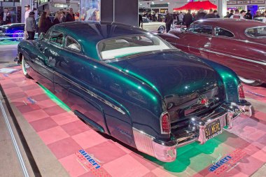 Pasila, Helsinki, Finlandiya, 4 Nisan. 2025: Mercury Monterey (1951) Orijinal Amerikan Araba Fuarı ACS25 Helsinki Messukeskus Fuar ve Kongre Merkezi 'nde sergilenmektedir..