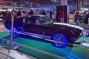 Pasila, Helsinki, Finlandiya, 4 Nisan. 2025: Ford Mustang Fastback (1967) Orijinal Amerikan Araba Fuarı ACS25 Helsinki Messukeskus Fuar ve Kongre Merkezi 'nde sergilendi.