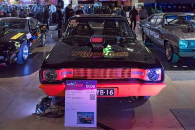 Pasila, Helsinki, Finlandiya, 4 Nisan. 2025: Plymouth Dart (1973) Orijinal Amerikan Araba Fuarı ACS25 Helsinki Messukeskus Fuar ve Kongre Merkezi 'nde sergilenmektedir..