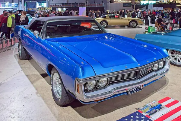 Pasila, Helsinki, Finlandiya, 4 Nisan. 2025: Dodge Polara Üstü açılabilir (1970) Orijinal Amerikan Araba Fuarı ACS25 Helsinki Messukeskus Fuar ve Kongre Merkezi 'nde sergileniyor.