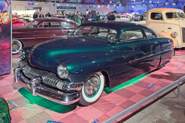 Pasila, Helsinki, Finlandiya, 4 Nisan. 2025: Mercury Monterey (1951) Orijinal Amerikan Araba Fuarı ACS25 Helsinki Messukeskus Fuar ve Kongre Merkezi 'nde sergilenmektedir..
