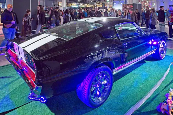 Pasila, Helsinki, Finlandiya, 4 Nisan. 2025: Ford Mustang Fastback (1967) Orijinal Amerikan Araba Fuarı ACS25 Helsinki Messukeskus Fuar ve Kongre Merkezi 'nde sergilendi.