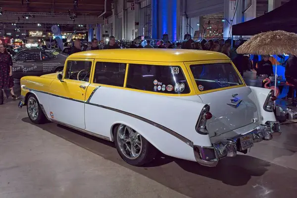 Pasila, Helsinki, Finlandiya, 4 Nisan. 2025: Chevrolet Handyman (1956) Orijinal Amerikan Araba Fuarı ACS25 Helsinki Messukeskus Fuar ve Kongre Merkezi 'nde.
