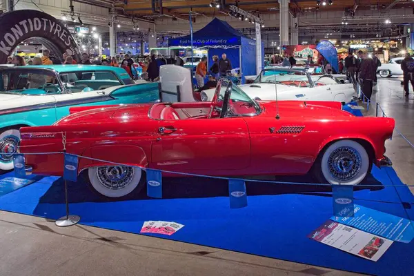 Pasila, Helsinki, Finlandiya, 4 Nisan. 2025: Ford Thunderbird (1955) Orijinal Amerikan Araba Fuarı ACS25 Helsinki Messukeskus Fuar ve Kongre Merkezi 'nde.