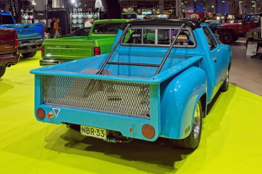 Pasila, Helsinki, Finlandiya, 4 Nisan. 2025: Dodge RAM D100 Stepside Pick Up (1972) Orijinal Amerikan Araba Fuarı ACS25 Helsinki Messukeskus Fuarı ve Kongre Merkezi.