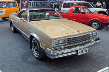 Lahti, Finlandiya, 3 Mayıs. 2025: Chevrolet El Camino Conquista (1985) Lahti Fuar ve Fuar Merkezi Klasik Motor Fuarında.