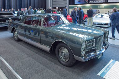 Lahti, Finlandiya, 3 Mayıs. 2025: Facel Vega Excellence EX2 (1961) arabası Lahti Sergi ve Kongre Merkezi Klasik Motor Fuarı 'nda.