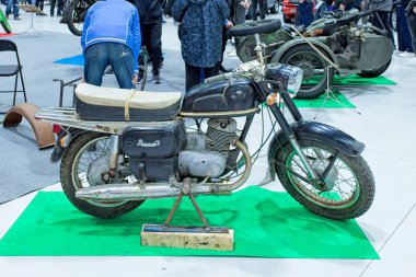 Lahti, Finlandiya, 3 Mayıs. 2025: Voshod 175 (1975), Lahti Sergi ve Kongre Merkezi Klasik Motor Fuarında motosiklet.