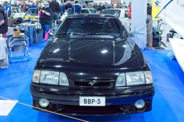 Lahti, Finlandiya, 3 Mayıs. 2025: Ford Mustang Cobra SVT (1993) Lahti Sergi ve Kongre Merkezi 'ndeki Klasik Motor Fuarı' nda.
