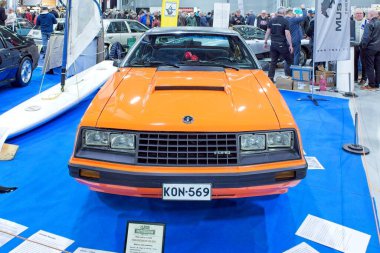 Lahti, Finlandiya, 3 Mayıs. 2025: Ford Mustang HB GHIA (1979) Lahti Sergi ve Kongre Merkezindeki Klasik Otomobil Fuarında.