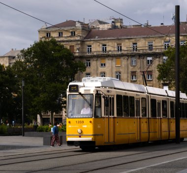 Budapeşte, Macaristan için sarı tramvay