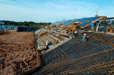 İşçiler inşaatta çalışıyorlar, Pekanbaru, Riau 2 Aralık 2008