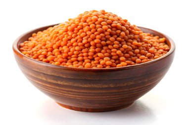 Tahta bir kasede Kırmızı Mercimek Yığını