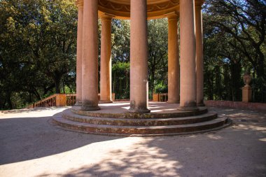 Neoklasik tarihi bahçe Parc del Laberint d 'Horta, Barselona, İspanya, Sürdürülebilirlik, çevreyi koruma, biyolojik çeşitliliği koruma