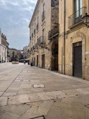 Bari, İtalya, Basilica Cattedrale Metropolitana San Sabino, St. Nicola Bazilikası, Palazzo del Sedile, Bari Başpiskoposluğu - Bitonto