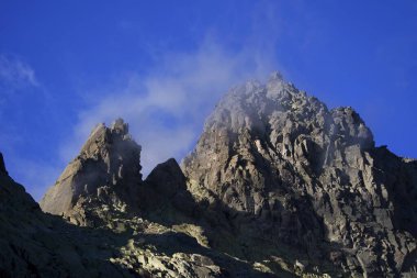 Güzel dolomitlerin manzarası, İtalya.