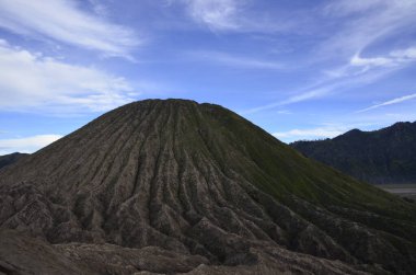 Dağlardaki güzel dağ manzarası