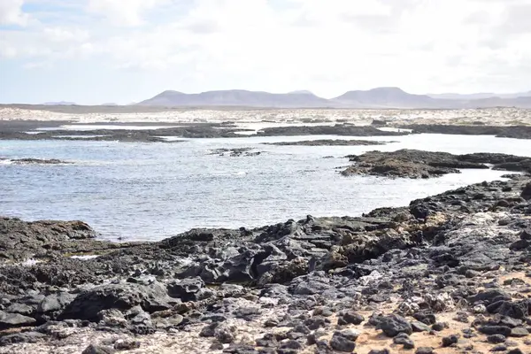 Fuerteventura 'daki volkanik plaj, kanarya adaları, İspanya