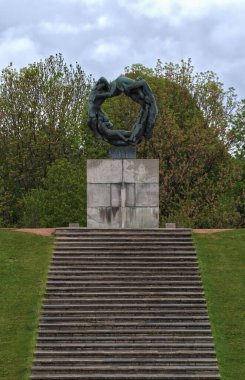 İkinci Dünya Savaşı anıtı.