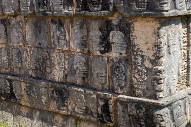 Kamboçya 'daki tapınağın duvarı..