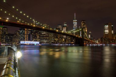 Geceleyin Brooklyn Köprüsü