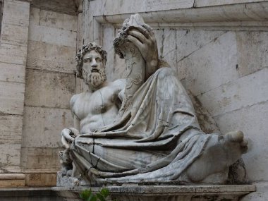 venedik şehrinde heykel