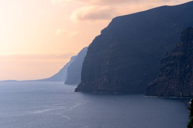 Madeira adasının manzarası.