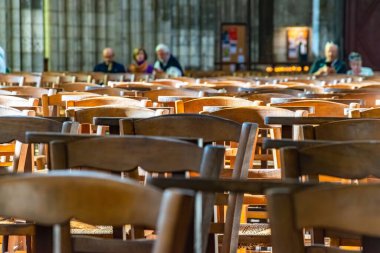 Rouen tapınağının içinde.