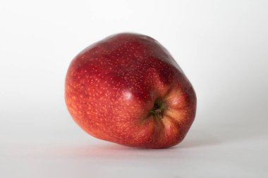 Beyaz arkaplan ile kırmızı uygulama