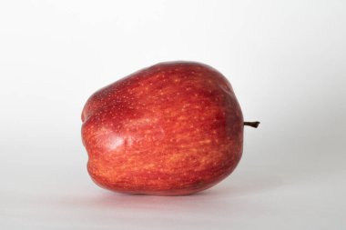 Beyaz arkaplan ile kırmızı uygulama