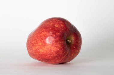 Beyaz arkaplan ile kırmızı uygulama