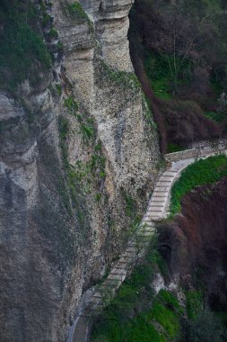 Ronda kasabası İspanya 'yı çevrelemektedir. Yüksek kaliteli fotoğraf.