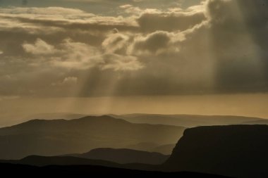 İrlanda bataklıkları bulutlu vadi. Yüksek kalite fotoğraf