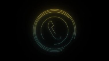 Siyah arkaplanda parlayan neon telefon simgesi. Telefon görüşmesi. Hareket grafikleri ve birleşikliği için 4K video animasyonu.