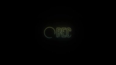Siyah arkaplanda parlayan neon rec simgesi. Video kayıt işlemi devam ediyor. Hareket grafikleri ve birleşikliği için 4K video animasyonu.