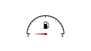 İğne boşluktan doluya geçerken yakıt göstergesinin minimalistik animasyonu. Otomotiv, ulaşım ve enerjiyle ilgili içerik için mükemmel. Beyaz arkaplanda temiz bir tasarım.