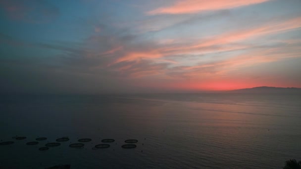Arka Planda Adalar Olan Muhteşem Günbatımı — Stok video
