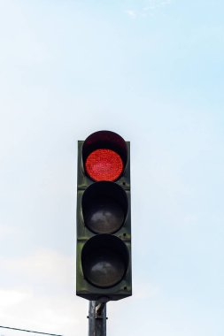 Kırmızı ışıkta Trajik bir şarkı