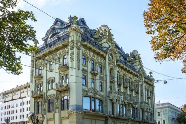 Art Nouveau 'da. Ukrayna 'nın Odesa kentindeki Deribasivska caddesindeki 