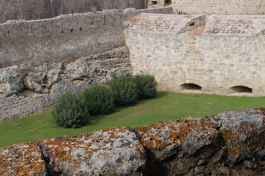Rodos Kalesi, güneşli bir günde Yunanistan