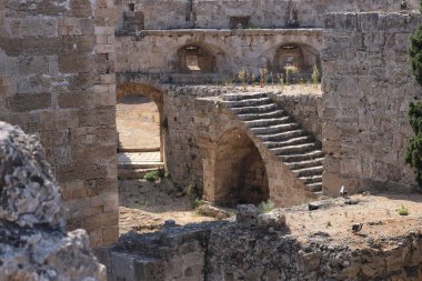 Antik Rodos şehrinin kalesi ve harabeleri