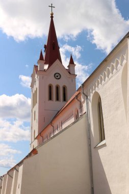 Letonya 'nın Cesis kentindeki kilise.