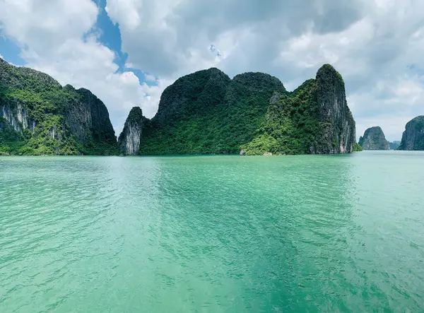 stock image beautiful view of islands in the sea, Ha Long Bay, Vietnam