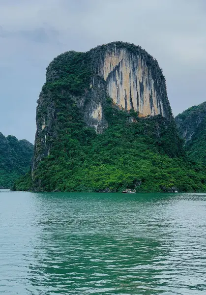 Prachtig Uitzicht Eilanden Zee Long Bay Vietnam — Stockfoto