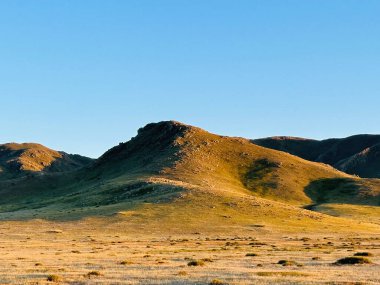 Alacakaranlıkta güzel manzara, Arkhangai, Moğolistan